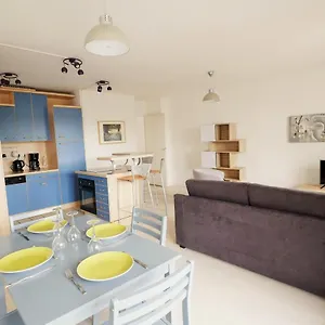  Appartement 70 M2 Avec Balcons Et Parking